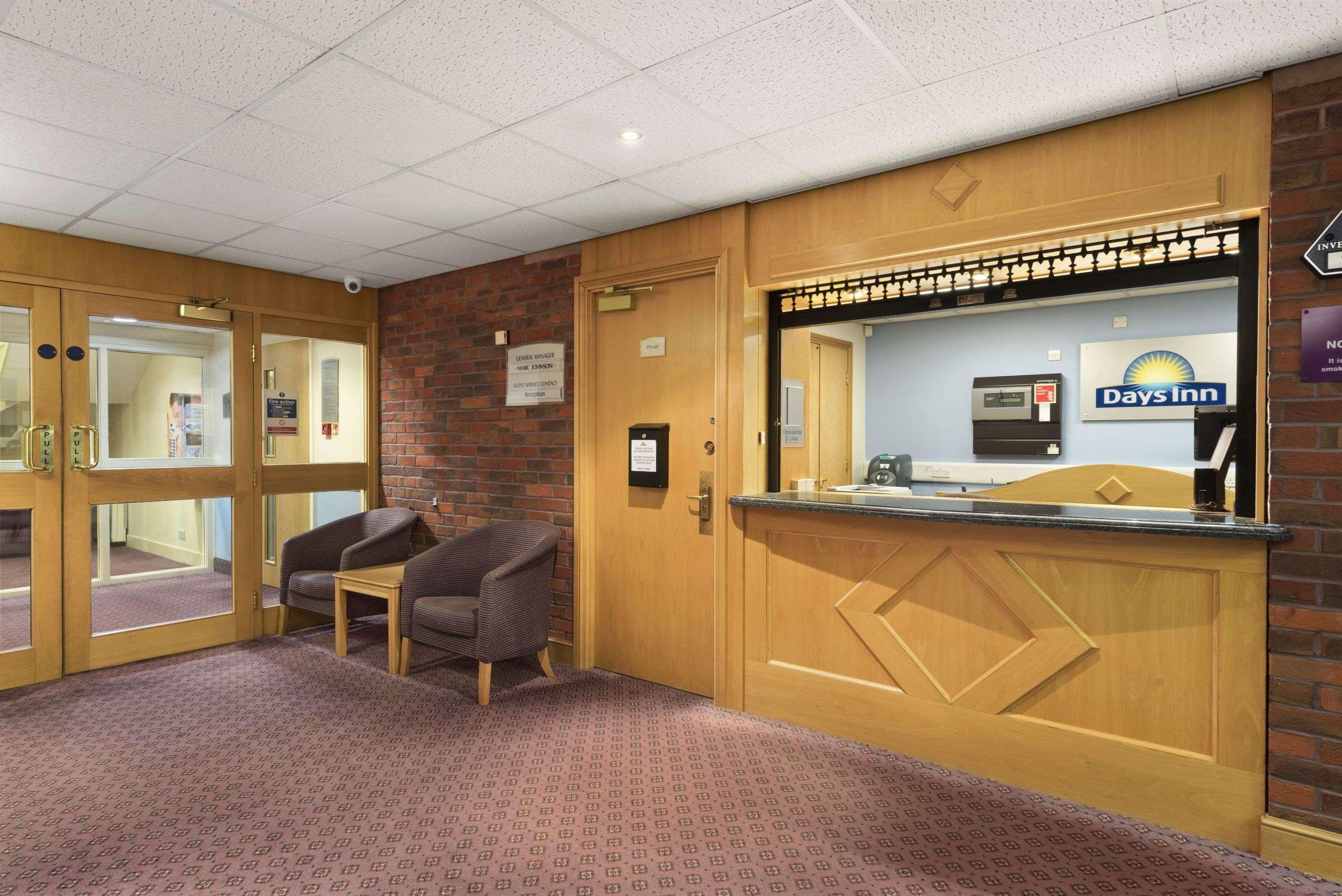 Days Inn Stafford Exteriér fotografie